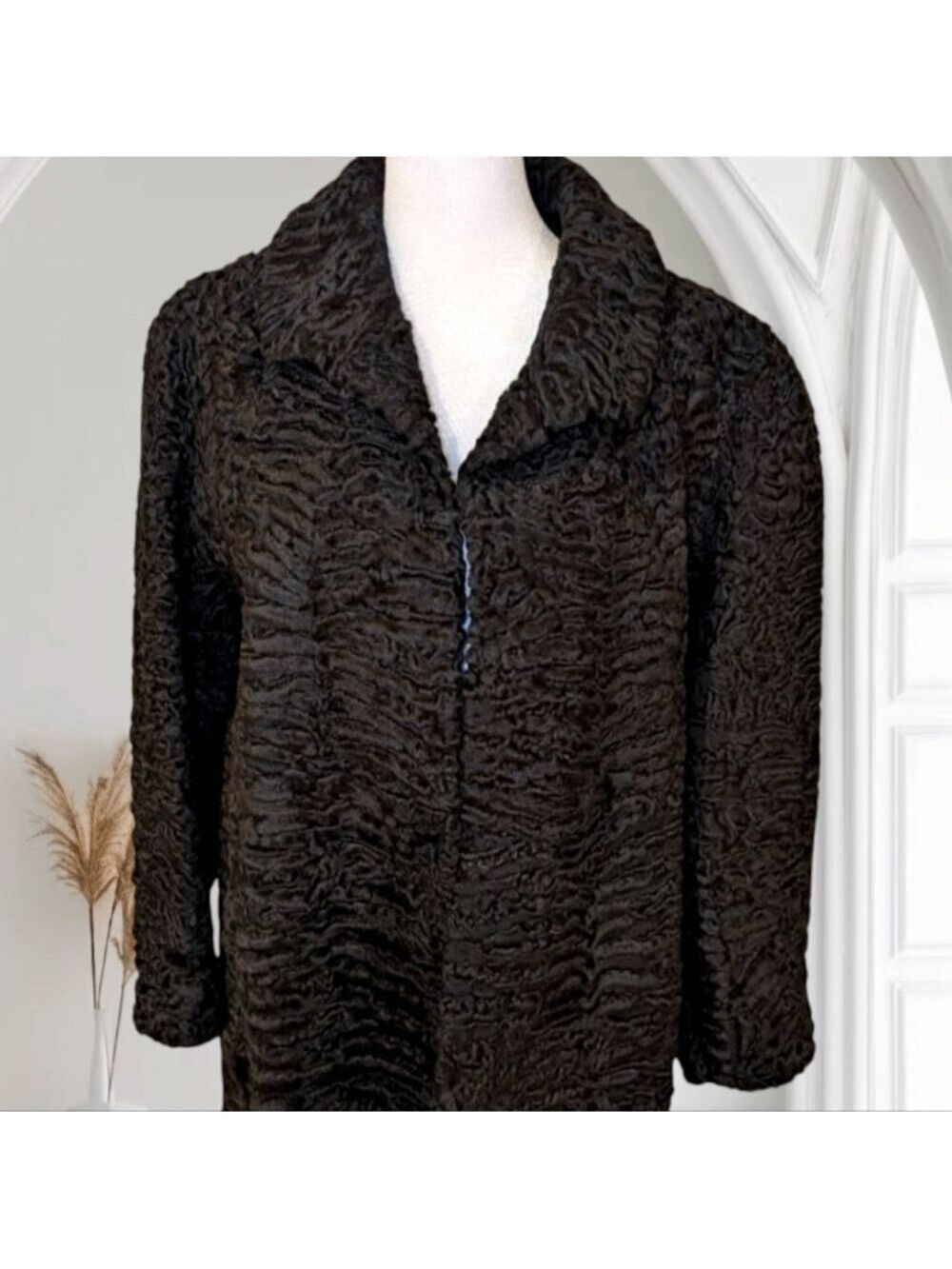 Black Astrahan karakul Lamb coat, long jacket , Authentic. Medium,Read Measures